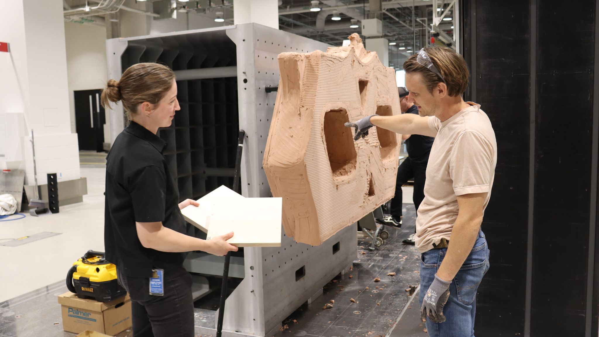 The project began with converting digital files of the building in order to set the parameters for the model. 